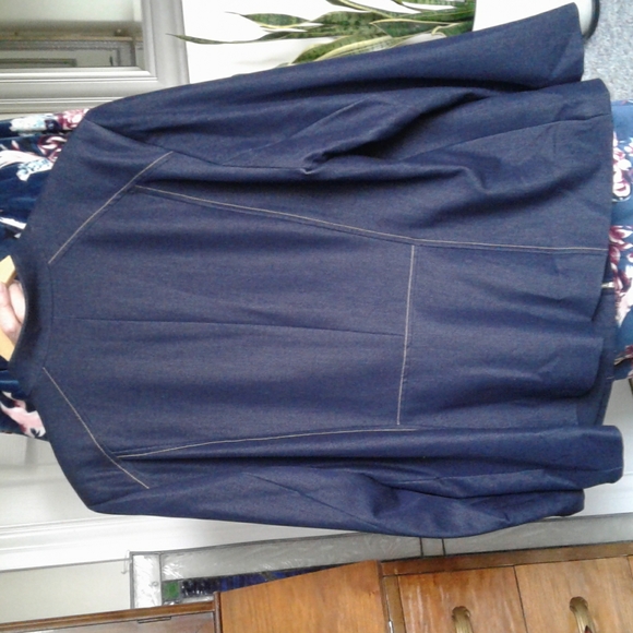 Tan Jay zippered jacket - Picture 3 of 3